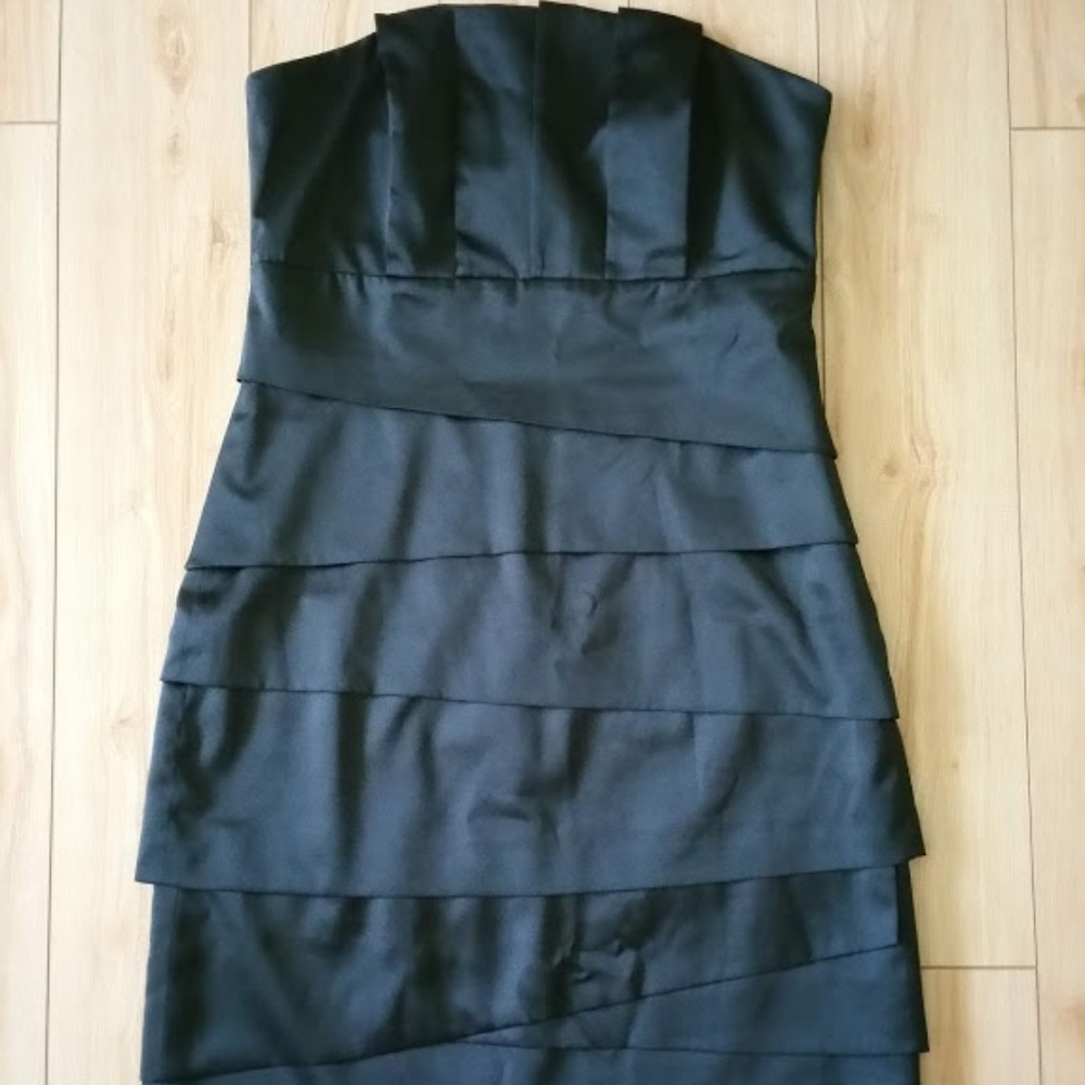 White House Black Market Pleated Dress